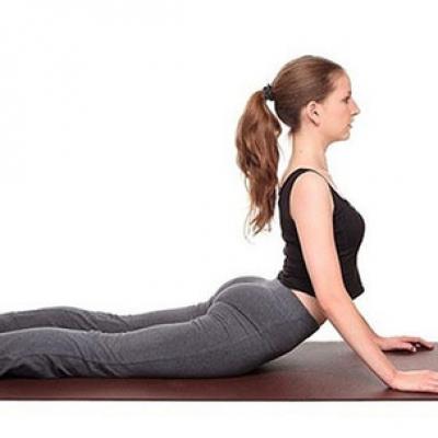 Tư thế rắn hổ mang 5